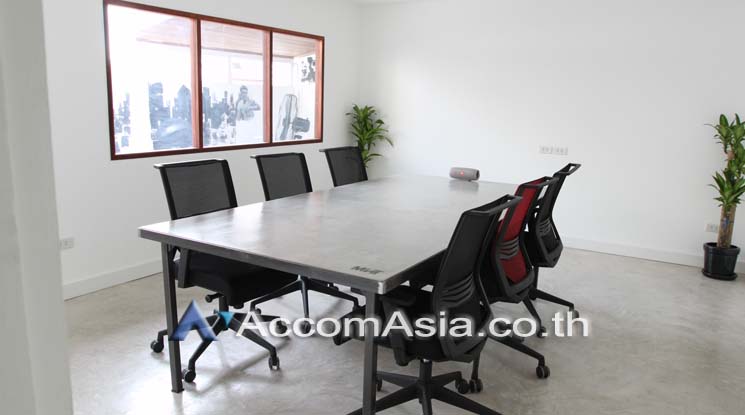  2  Studio Office Space For Rent in Sukhumvit ,Bangkok BTS Thong Lo AA17755